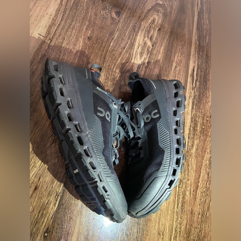 On running shoes - Picture 15 of 16